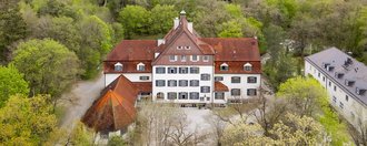 Würmtalklinik Gräfelfing Außenansicht von oben der Würmtalklinik.